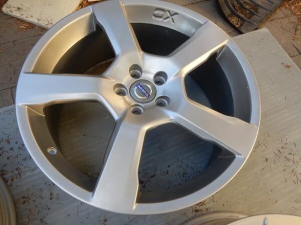 GENUINE 20" VOLVO CRATUS XC60 XC90 ALLOY RIMS 8X20 ET49 - Image 6