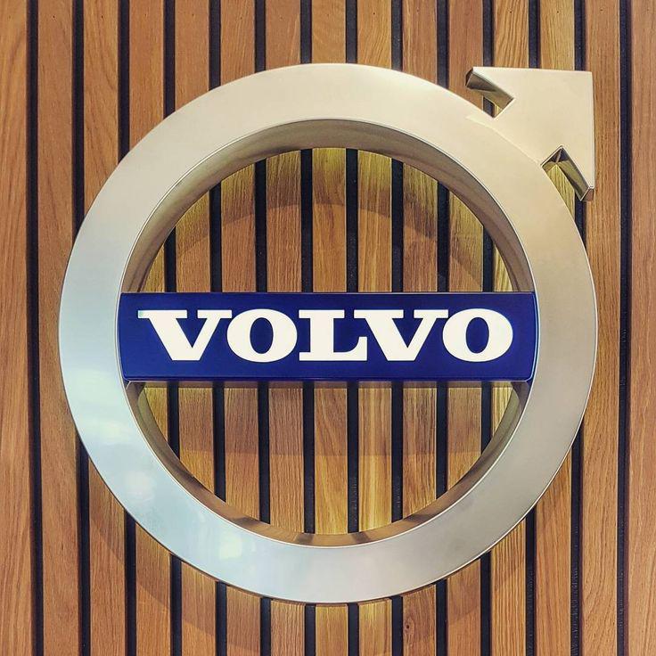 VOLVO OEM PARTS AND ACCESSORIES