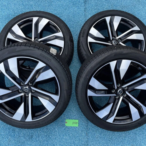 Volvo XC40 20” Wheels and Tires Pirelli 245/45R20 Date 2023 NEW SET