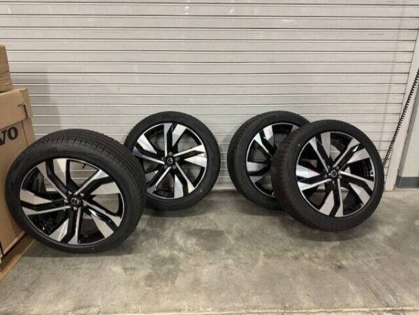 VOLVO XC40 2018-2024 20" 5-Double Spoke Black Diamond Cut NEW WHEELS AND TIRES